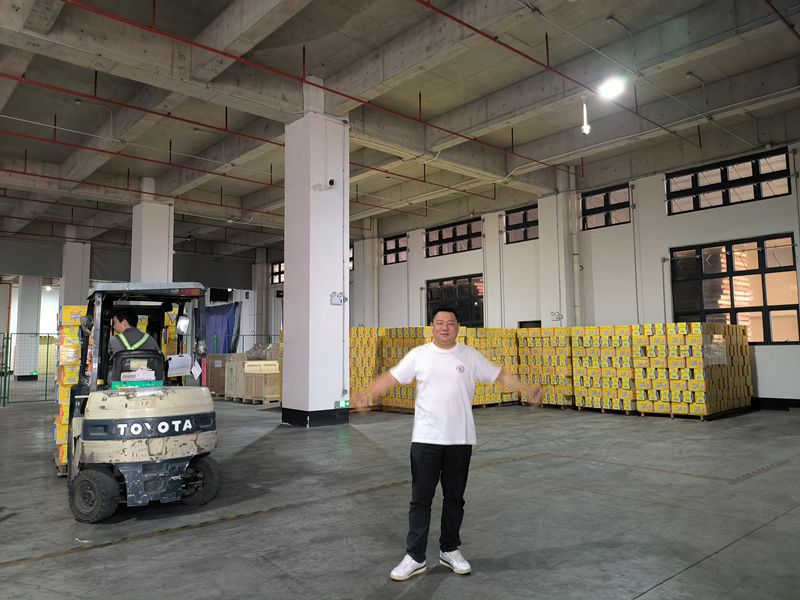 3个40HQ货柜同步入库！人生就是博佛山仓储实力出圈